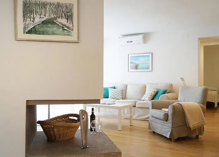 Fontanilla By Interhome Διαμέρισμα